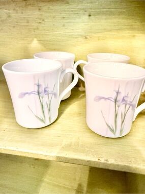 4 Corningware White Porcelain Mugs with Lavender Iris Floral Japan